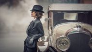 Helen McCrory as Aunt Polly in Peaky Blinders | Image via Netflix