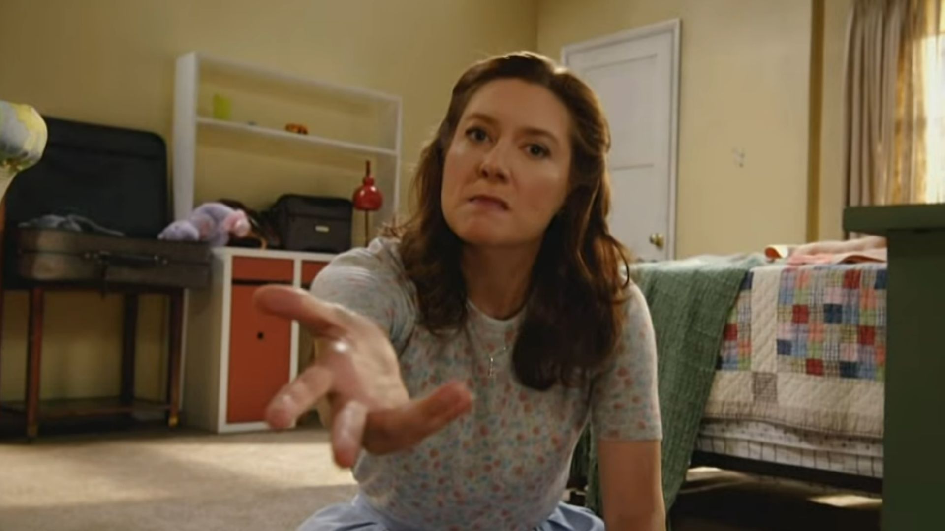 Promo still from Georgie and Mandy&#039;s First Marriage Season 2 Episode 8 (Image Via: CBS)