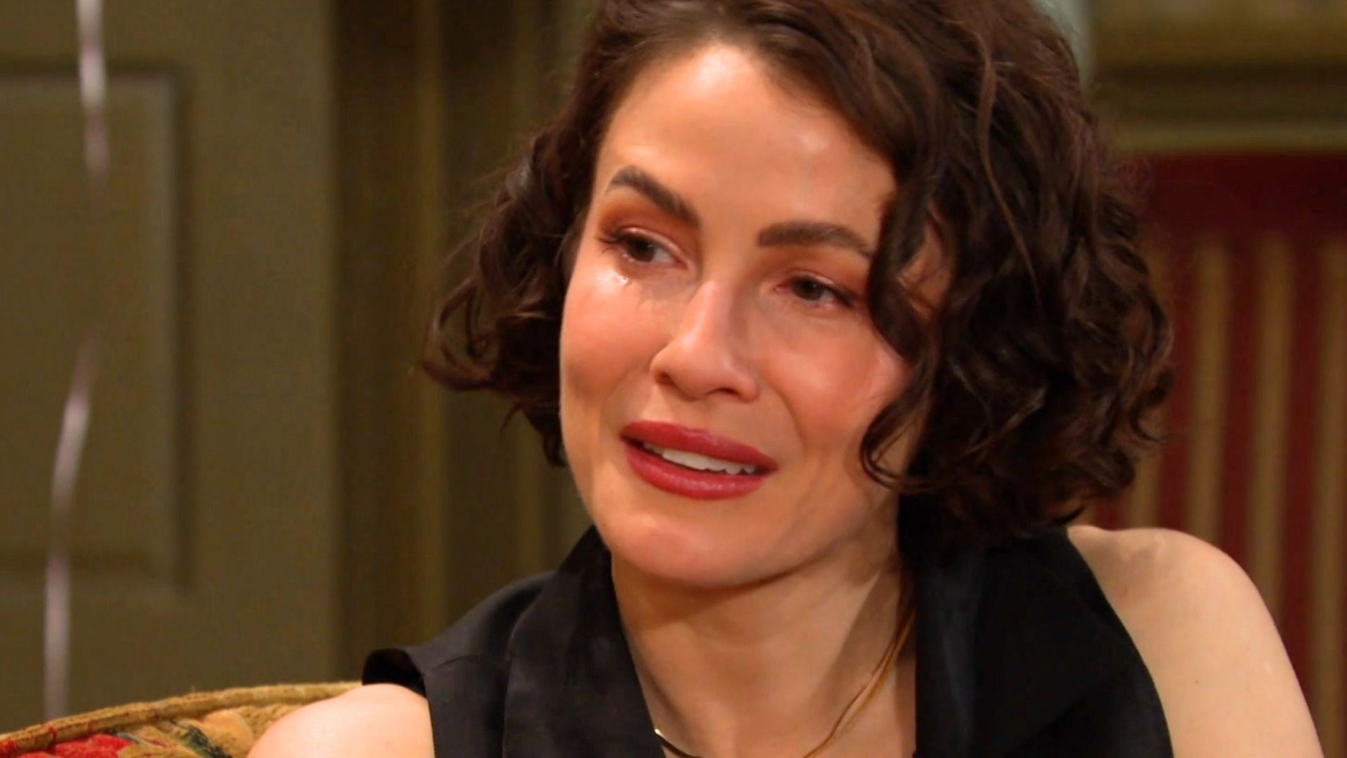 Sarah finds herself growing closer to Brady on Days of our Lives | Image: Peacock