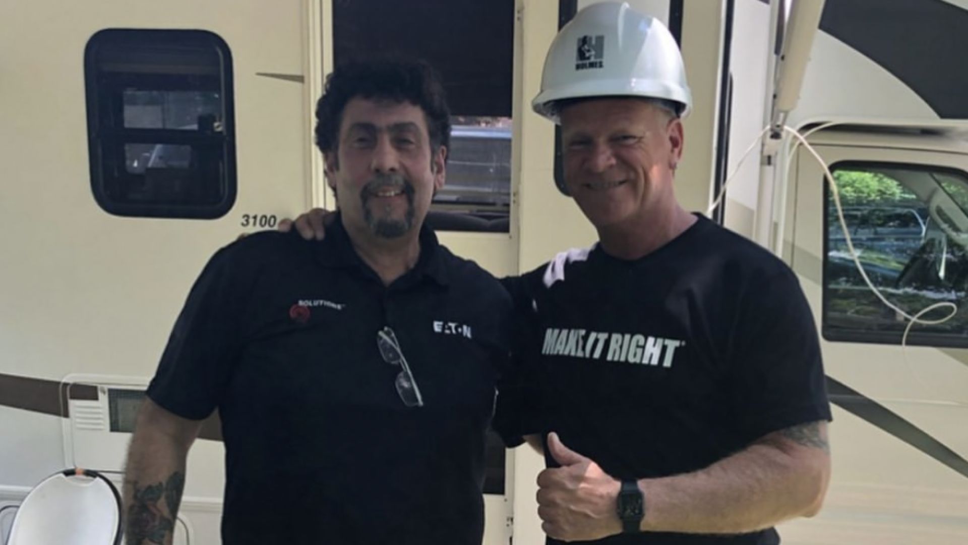 Frank Cozzolino and Mike Holmes (Image via Instagram/@make_it_right)