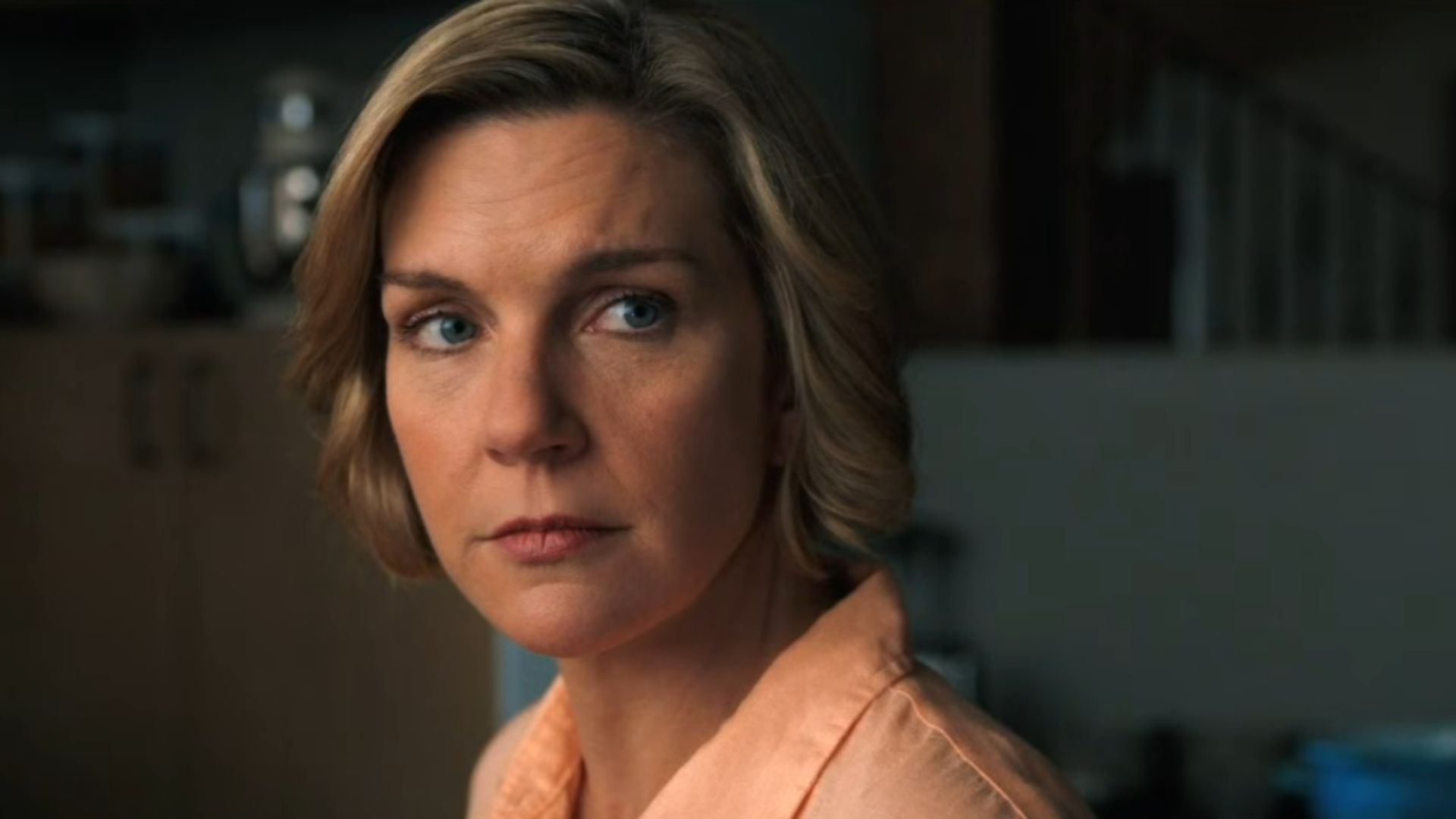 A still from Episode 8 of Pluribus (Image Via: Apple TV)