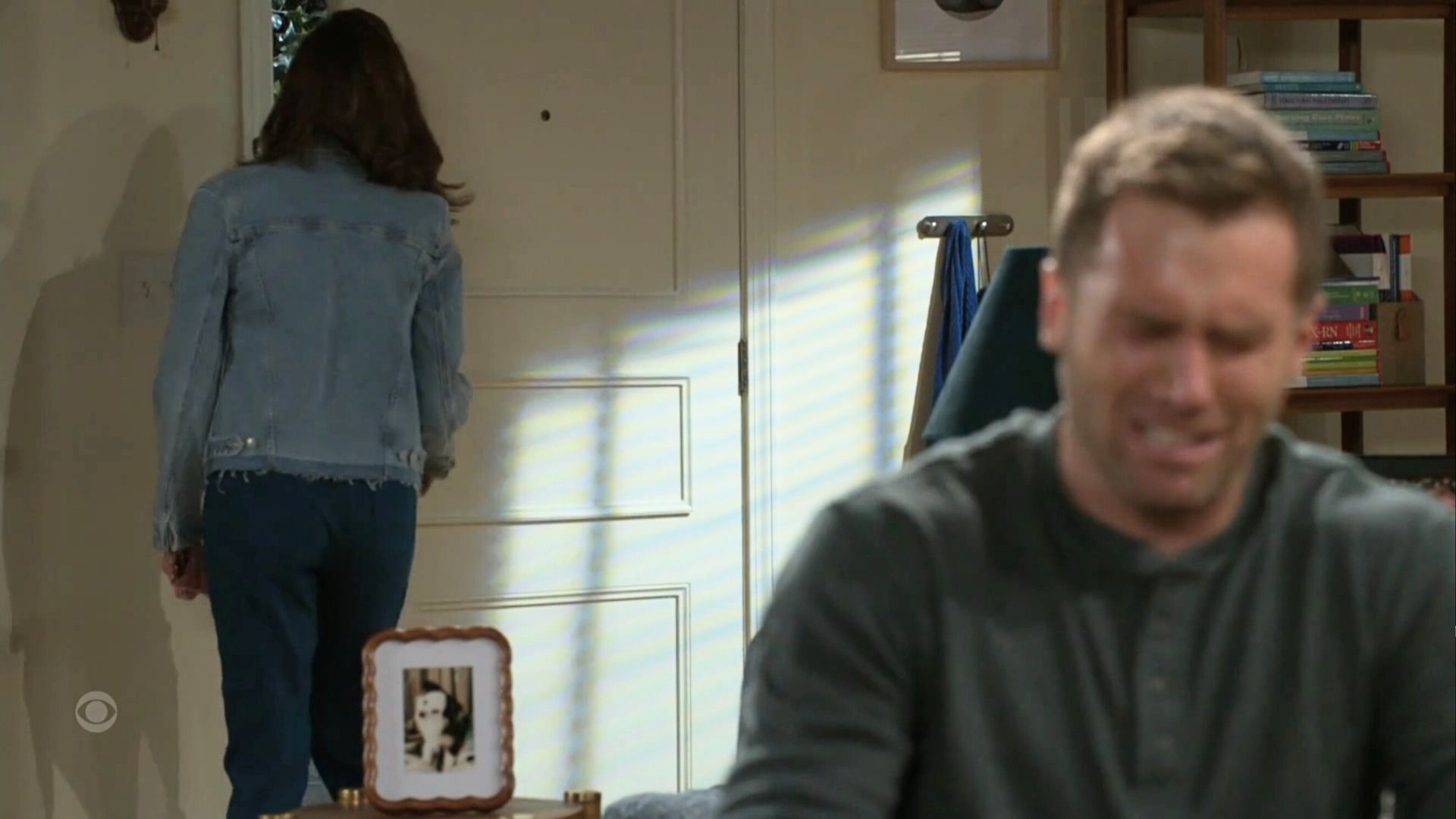 Beyond the Gates: Ashley walks out on Derek | Image: CBS