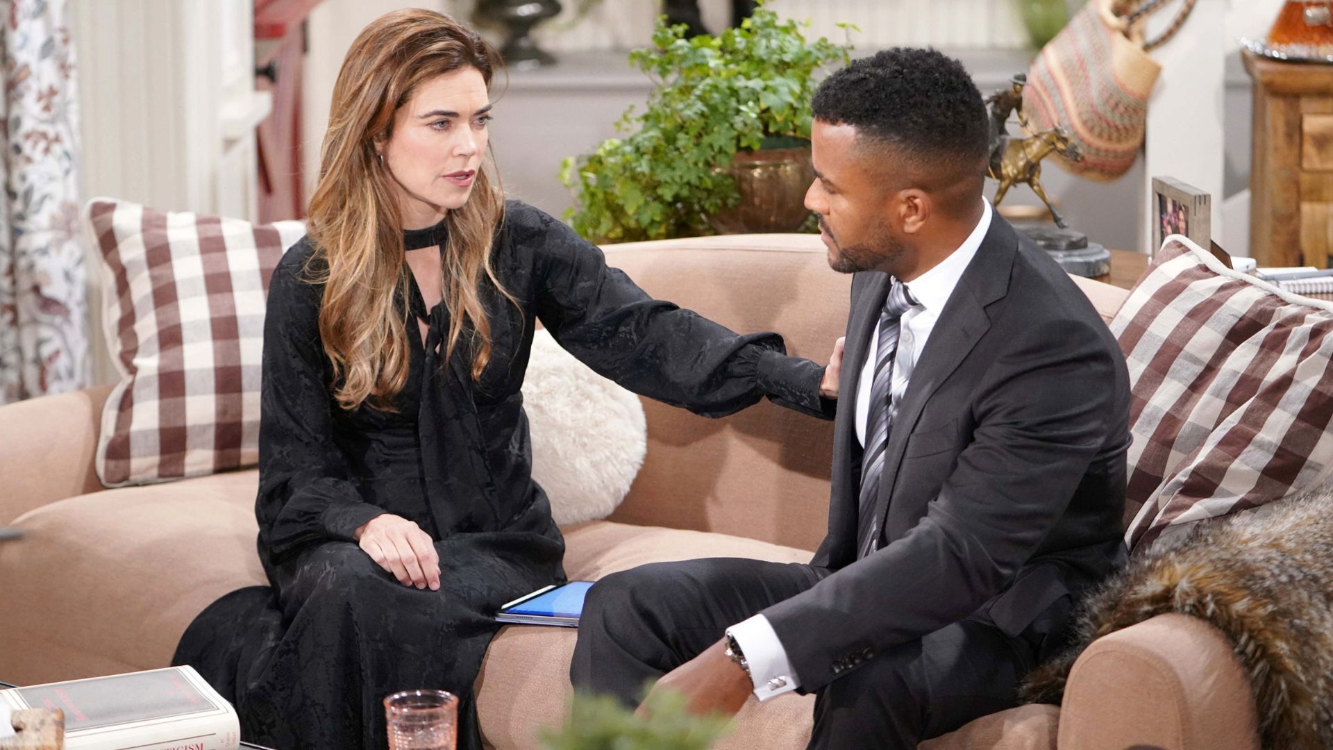 Victoria (Amelia Heinle) and Nate (Sean Dominic) might be getting back together on The Young and the Restless | Image: JPI