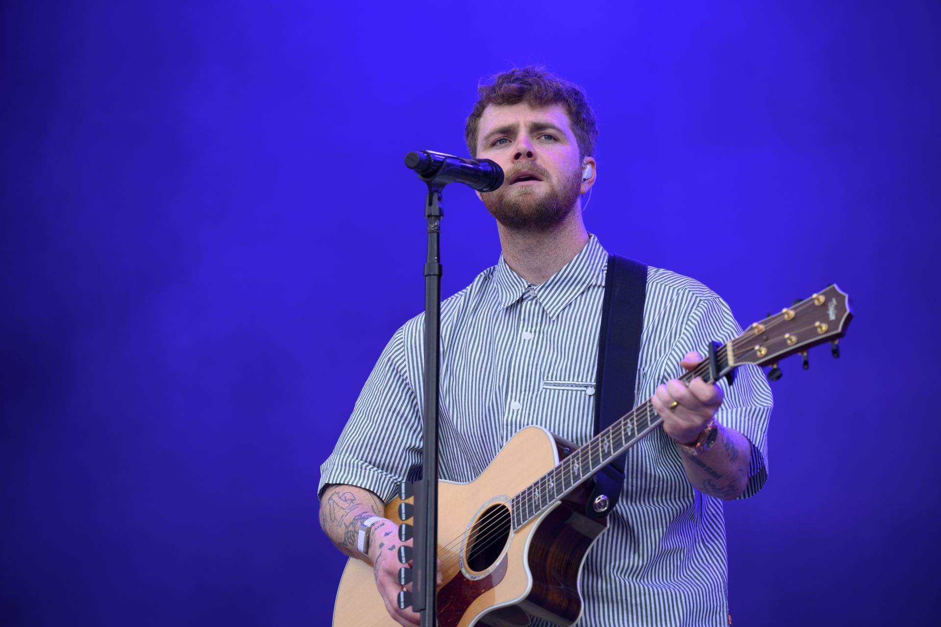 What happened during Alex Warren’s Grammys 2026 performance? Incident detailed as singer recalls thinking his “career was over”