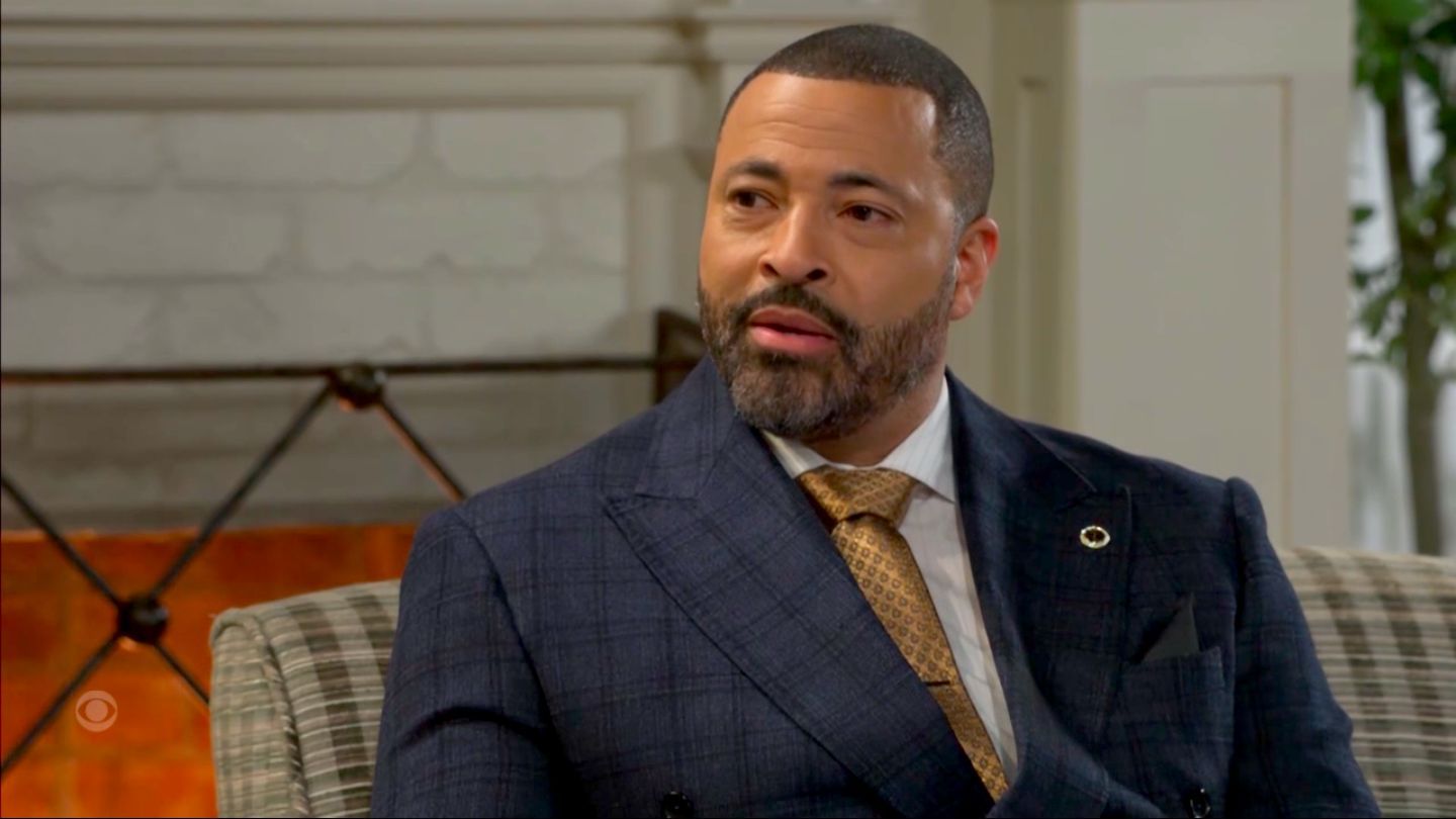 Anita separately gave Bill and Vernon their own hot seats on Beyond the Gates | Image: CBS