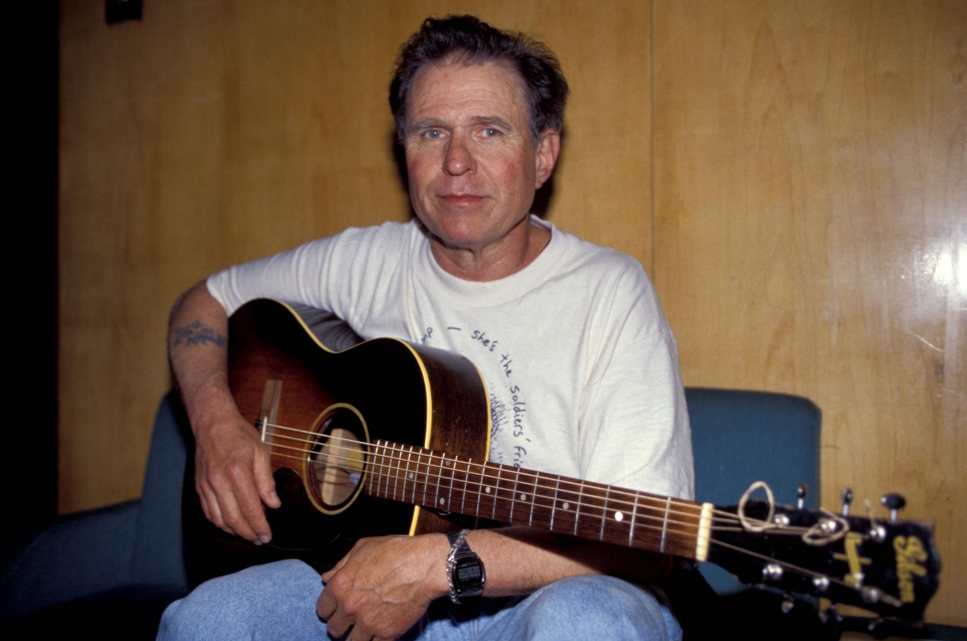 How many times did Country Joe McDonald marry? Details explored ...