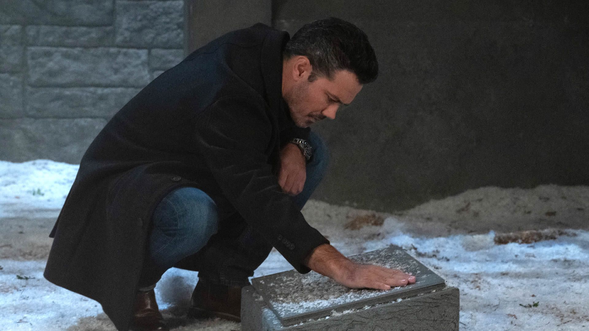 Nathan visits his own grave on General Hospital | Image: ABC