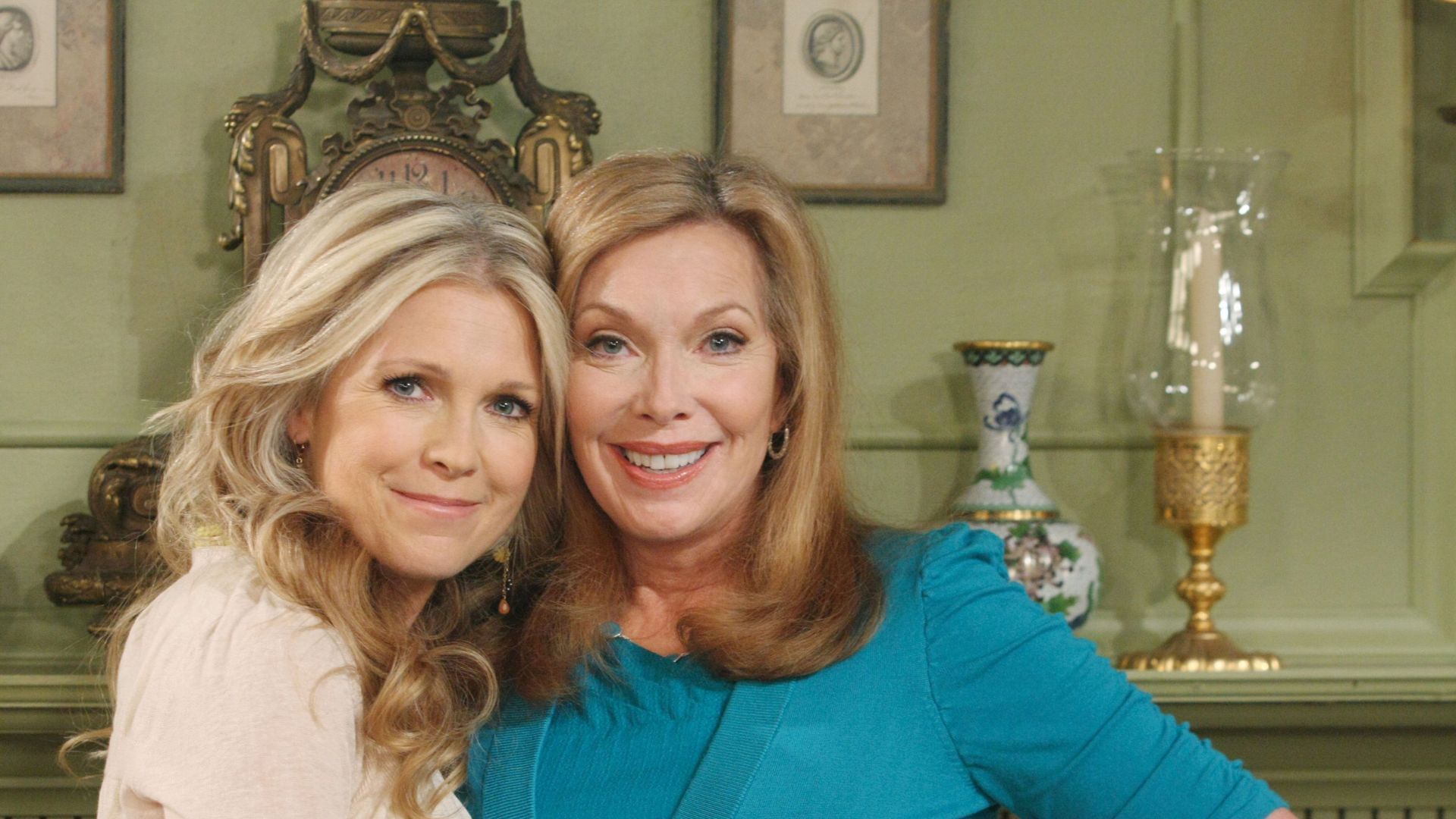After leaving The Young and the Restless, Jaime Lyn Bauer became Laura, Jennifer's (Melissa Reeves) mom, on Days of our Lives | Image: JPI