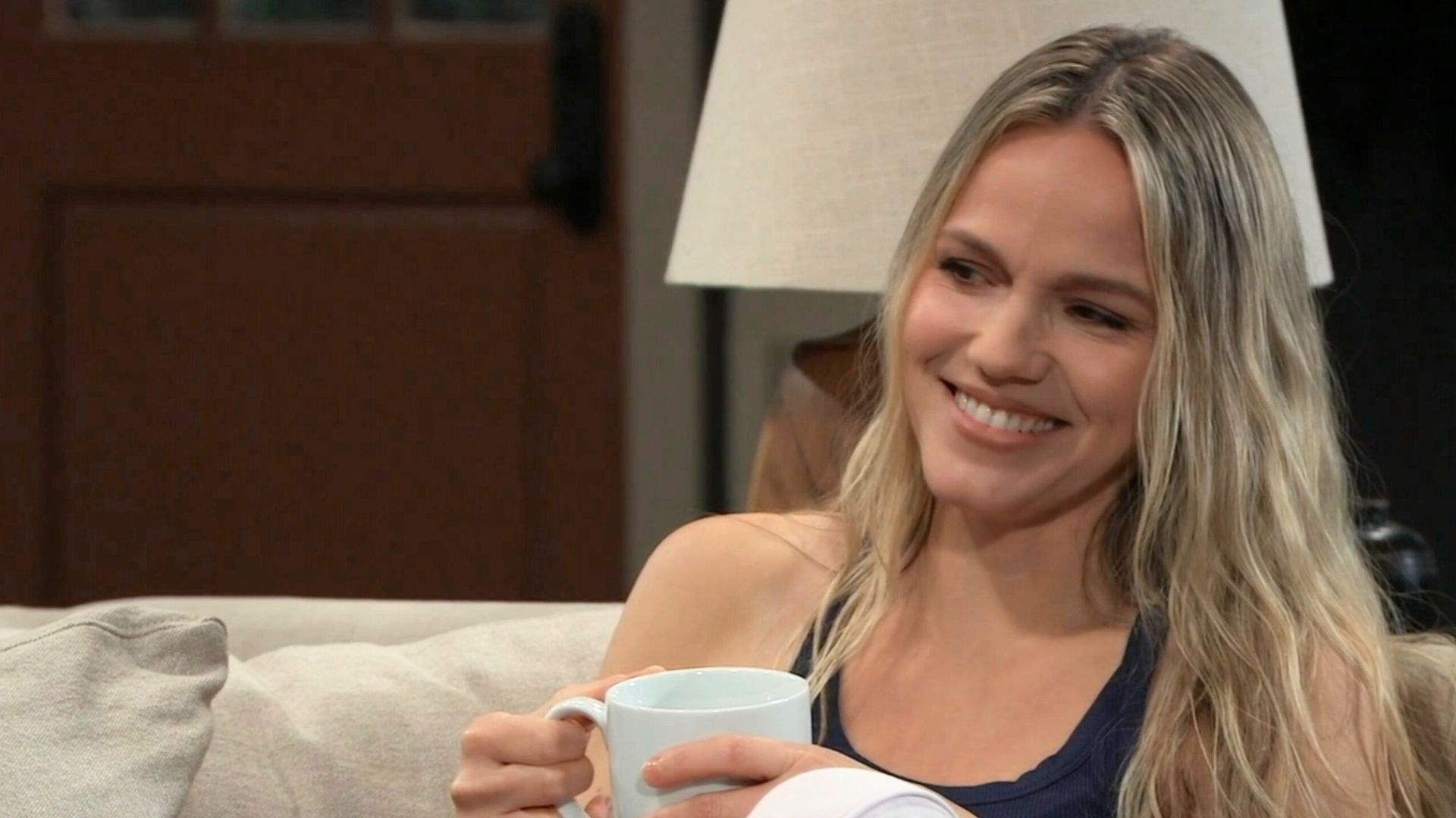 Lulu with her off-screen sex afterglow | Image: ABC