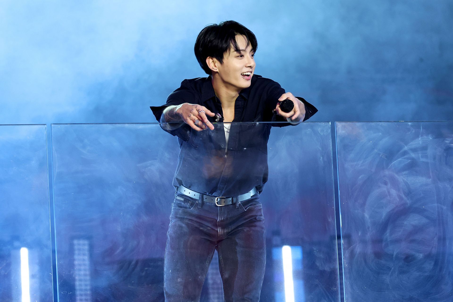Netizens buzz as BTS’ Jungkook becomes first and only person in TikTok history with hashtag surpassing 40 million posts