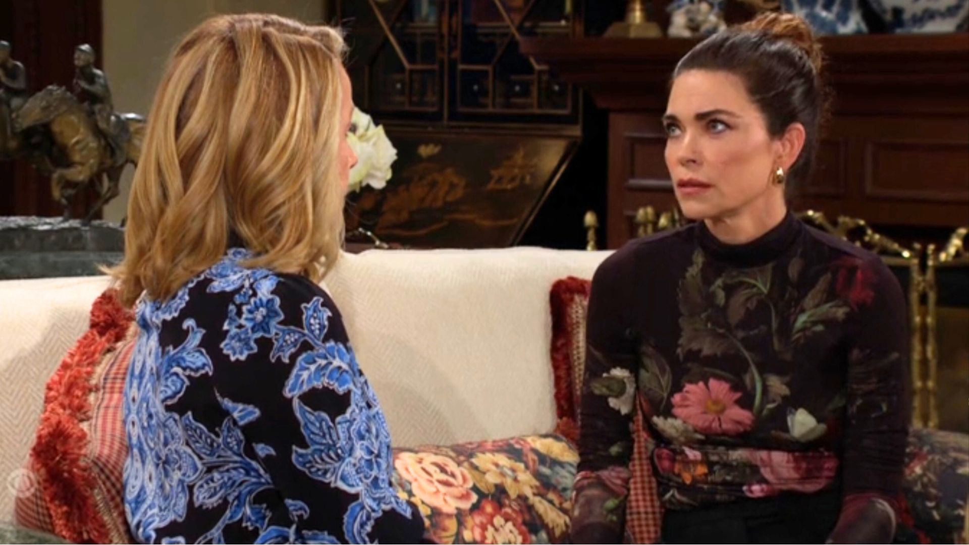 Nikki and Vicki on The Young and the Restless | Image: CBS