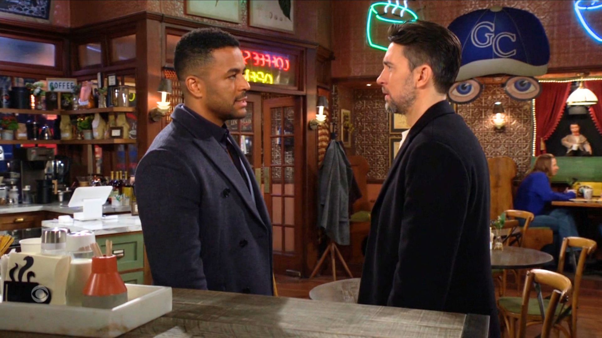Nate and Cane at Crimson Lights on Y&R | Image: CBS