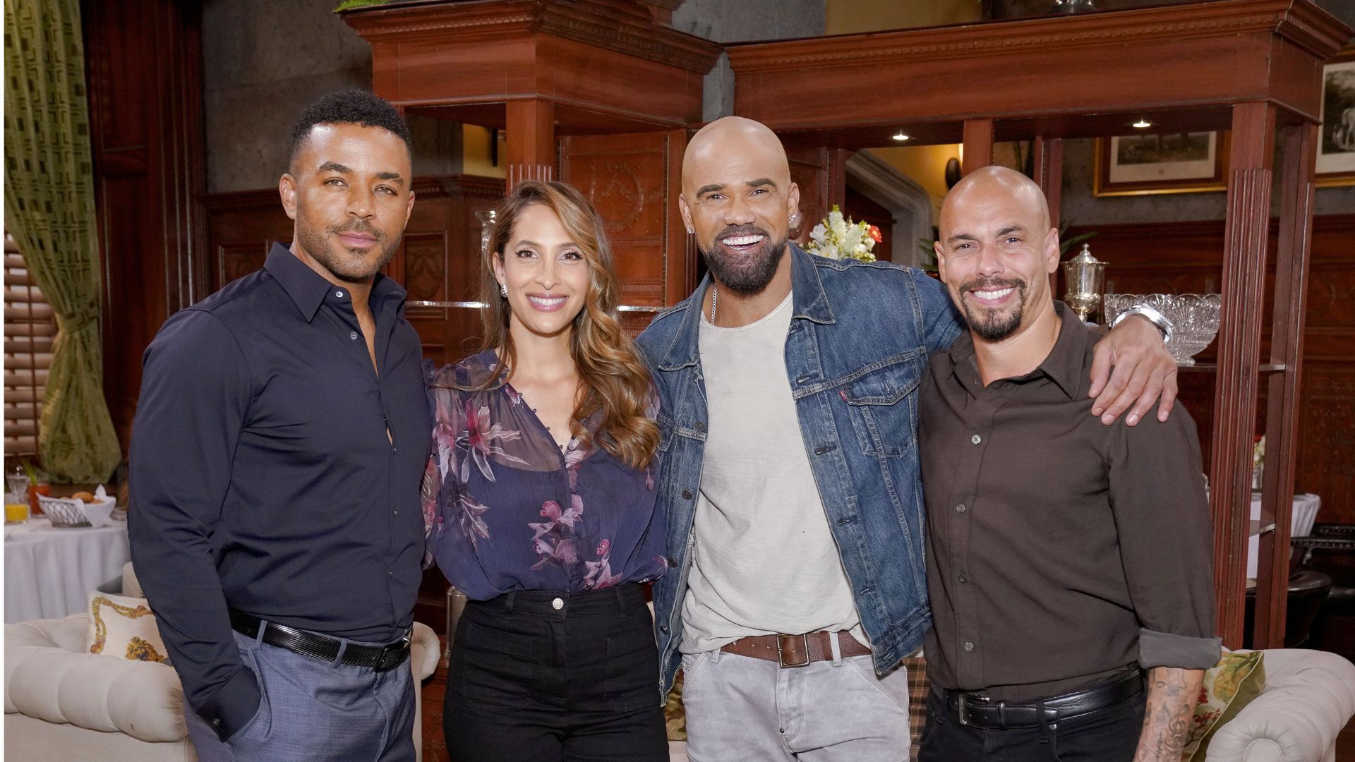 This happy family reunion with Nate, Lily, Malcolm, and Devon could end tragically if Malcolm dies on Y&R | Image: JPI