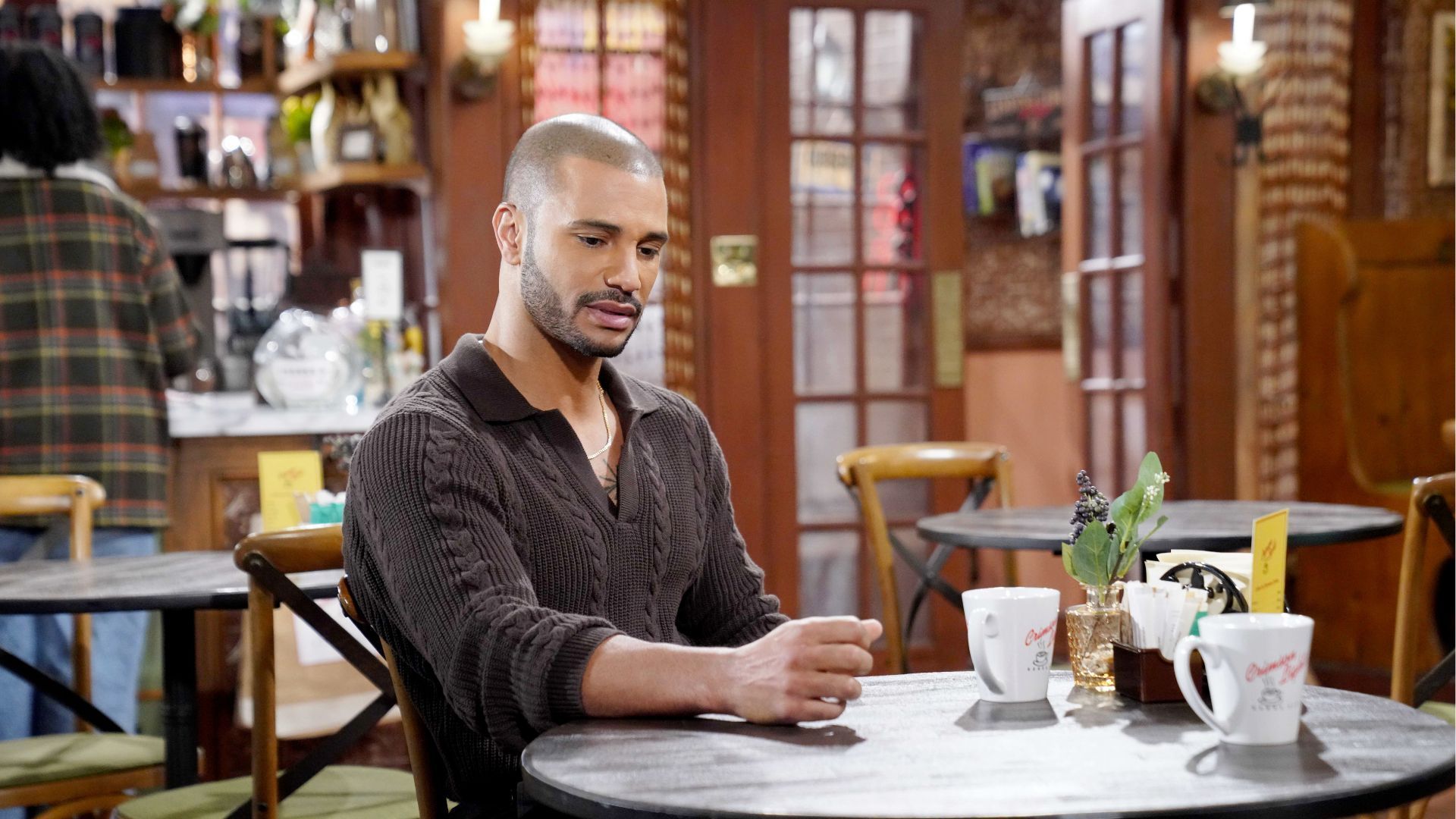 A lot if resting on Holden's (Nathan Owens) shoulders and in his blood on Y&R | Image: JPI