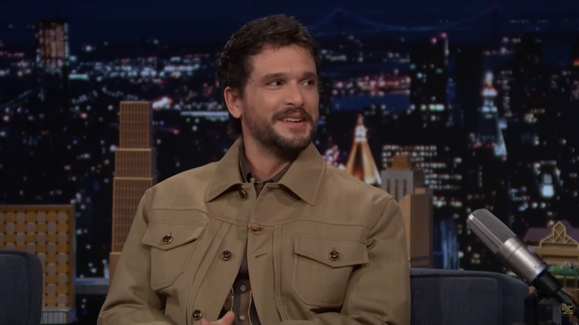 Kit Harington's hilarious differentiation between American & British ...