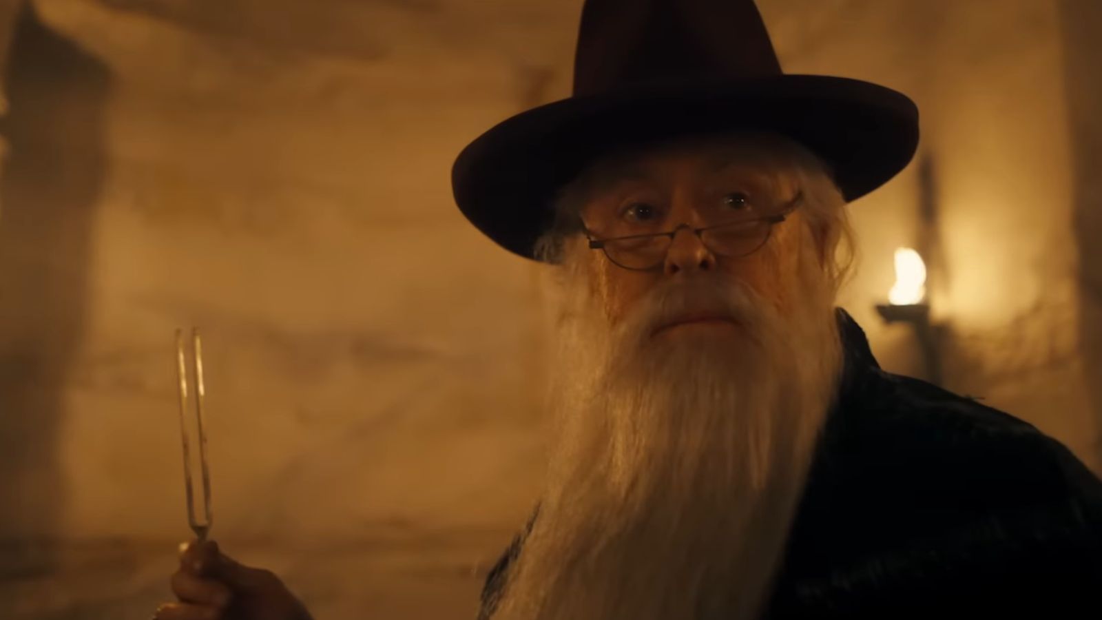 Harry Potter TV series has finally revealed the first look at the most powerful wand in the Wizarding World