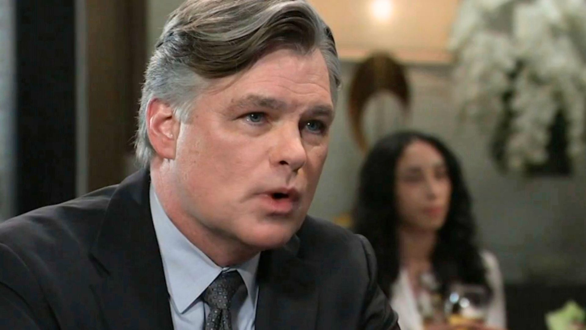 Ezra meets with Laura | Image: ABC