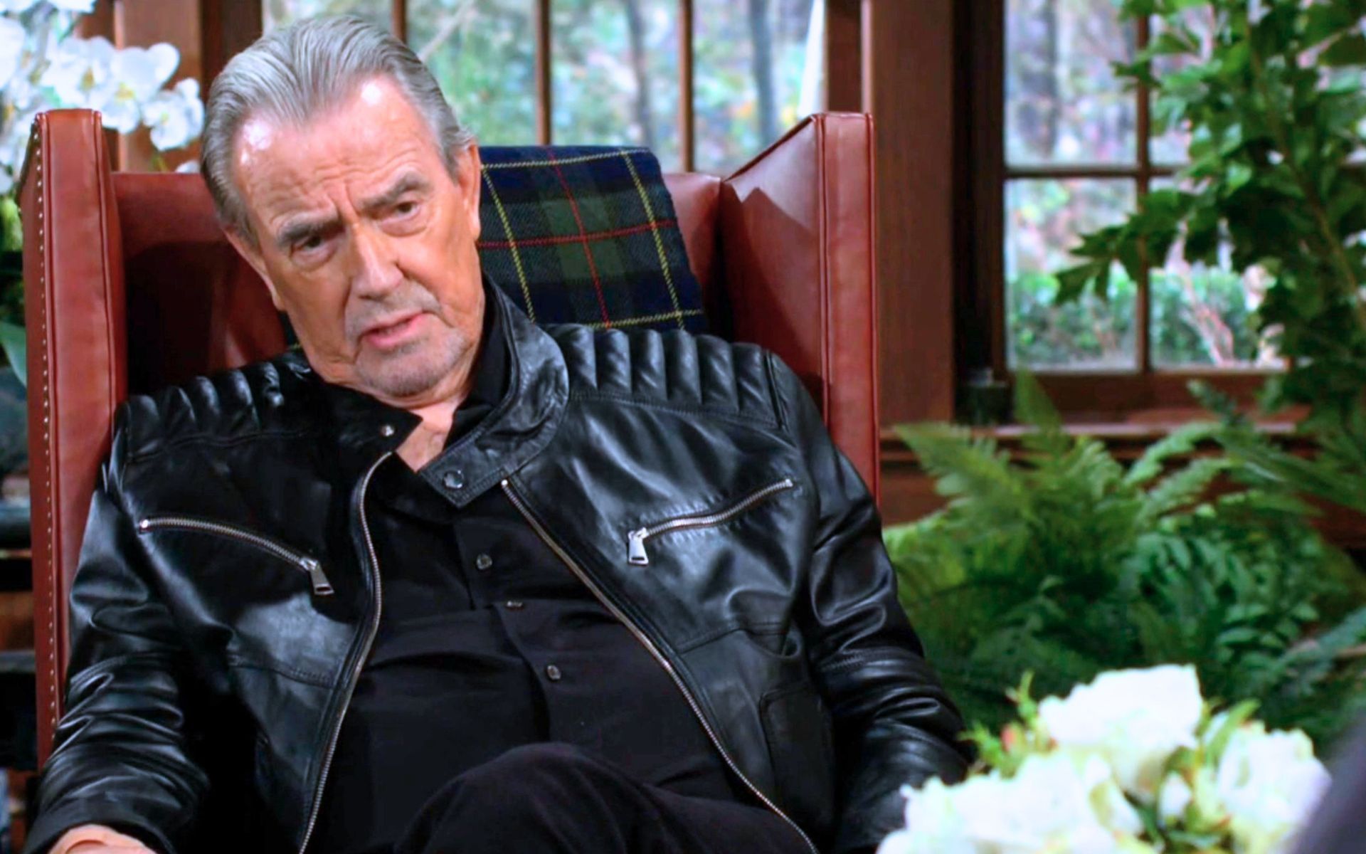 Victor is ready to crush Phyllis | Image: CBS