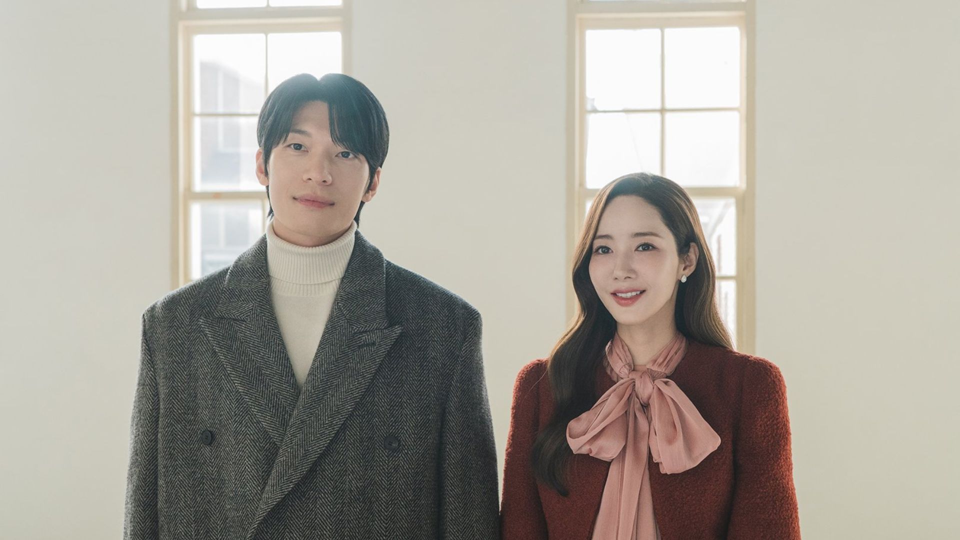 Woo-seok and Seol-ah at the end of Siren's Kiss (Image via X/@studiodragonKR)