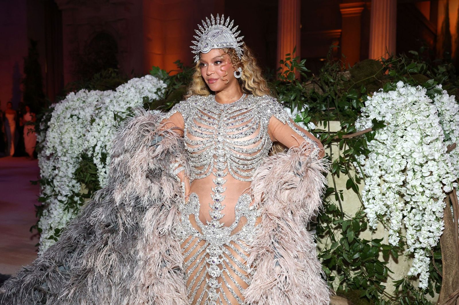 Beyoncé’s Met Gala 2026 look: Skeleton-inspired gown as she returns ...