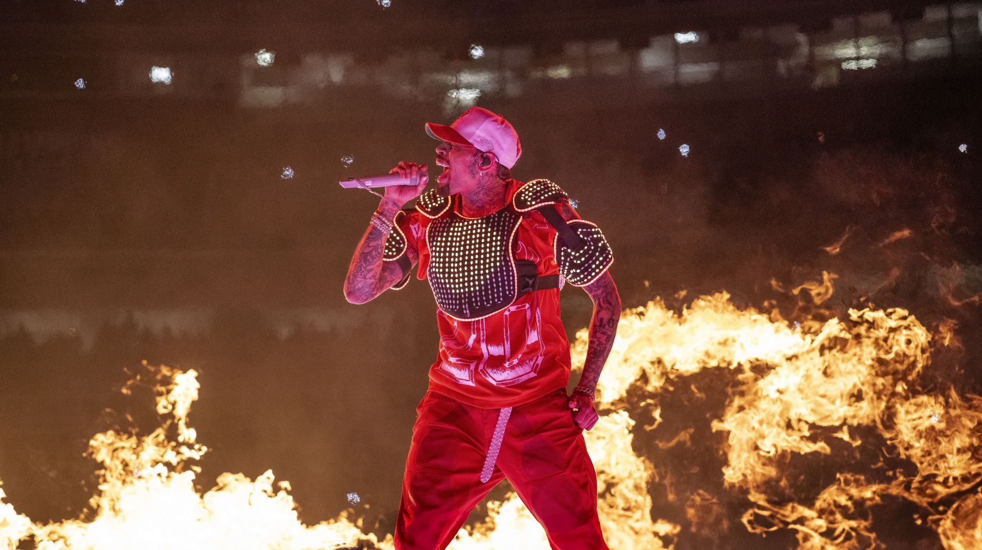 “This has to be personal”- Internet reacts as Chris Brown’s ‘BROWN” receives one of the lowest ratings in Pitchfork history with shocking 1.3/10 