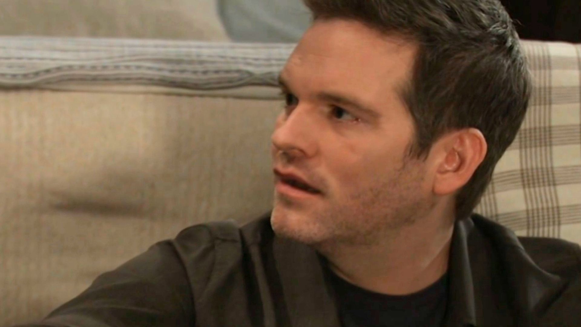 Britt surprises Lucas | Image: ABC