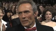 Eastwood at the 1993 Oscars (Image via YouTube/Oscars)
