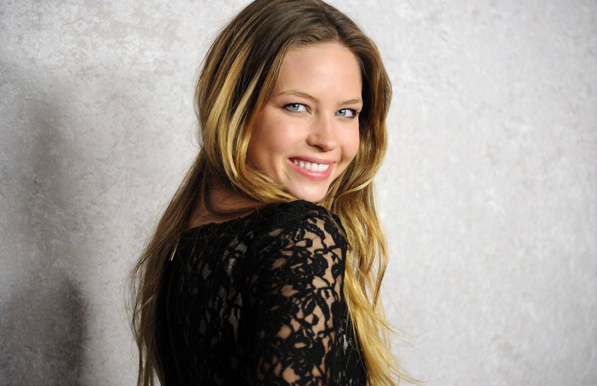 Daveigh Chase arrives at HBO's 'Big Love' Season 5 premiere - Arrivals - Source: Getty