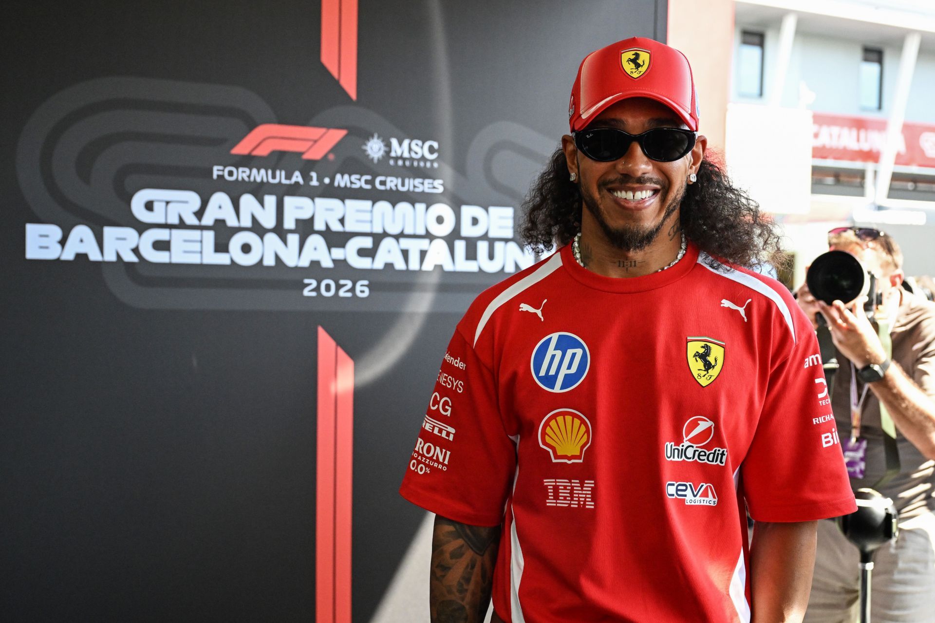 What is Lewis Hamilton’s net worth in 2026? Link Lauren slams his viral comments on “wealth disparity,” asks F1 star to stop the “cosplay”