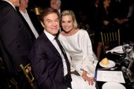 Dr. Oz and Yolanda Hadid pose for a photo during the Global Lyme Alliance fifth annual New York City Gala on October 10, 2019 in New York City - Source: Getty