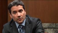 Dante may be too distracted to see what's happening around him | Image: ABC