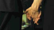David and Rachel holding hands in I Will Find You (Image Via Netflix/Final Twist Productions)