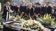Six Feet Under | Image Via: Facebook/Six Feet Under