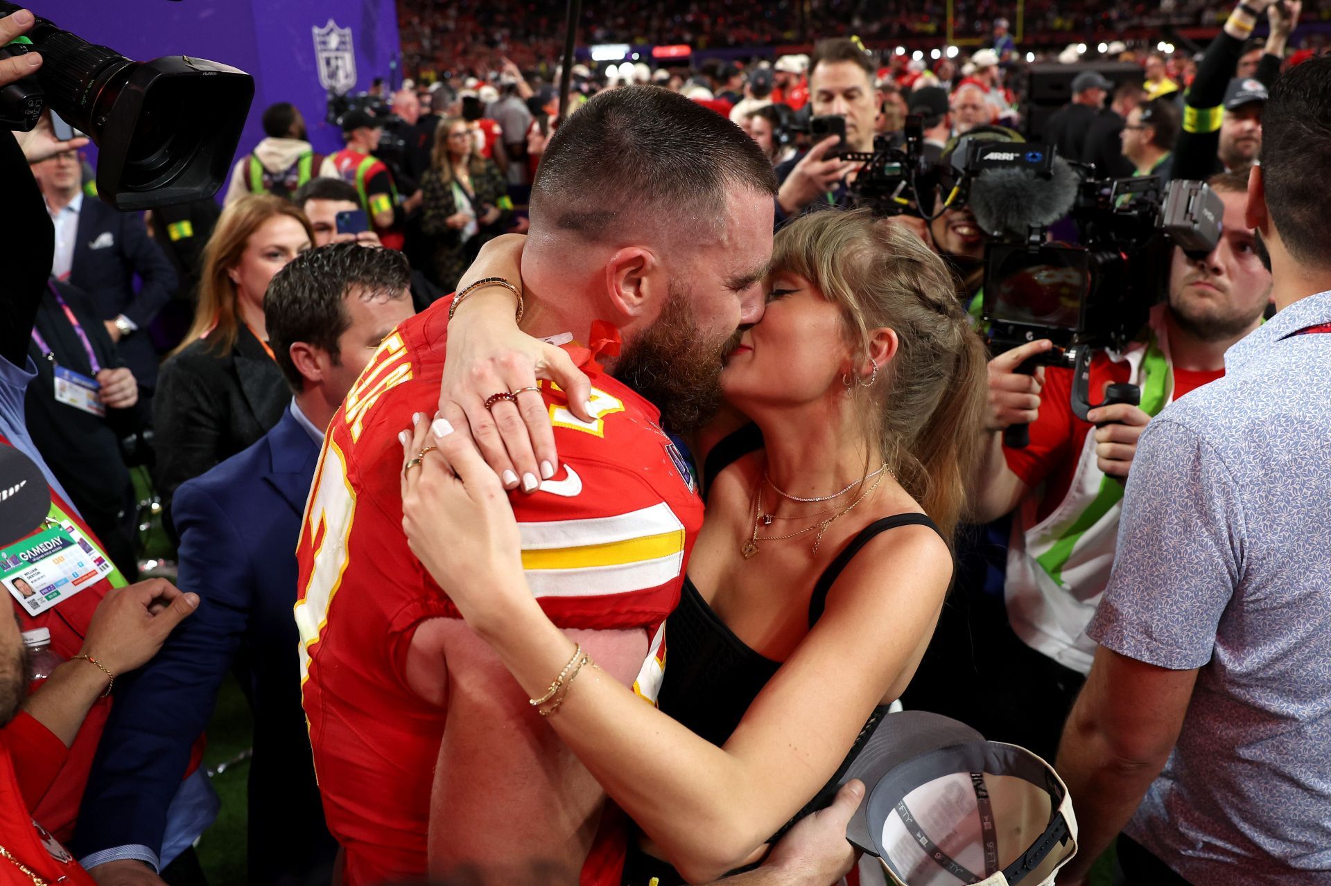 Taylor Swift’s heartfelt wedding speech to Travis Kelce reportedly left guests in tears