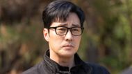 So Ji-sub plays Mr. Kim (Image via X/@SBSNOW)