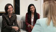 Laura surprised Anna and Justine | Image: ABC