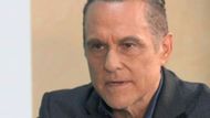 Sonny talk business with Sidwell | Image: ABC