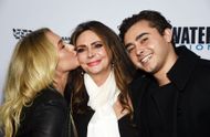 (L-R) Hayden Panettiere, Lesley Vogel and Jansen Panettiere arrived at the screening of Freestyle Releasing's "Sharkwater Extinction" - Arrivals - Source: Getty