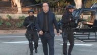 John Oliver arrived by helicopter on GH | Image: ABC