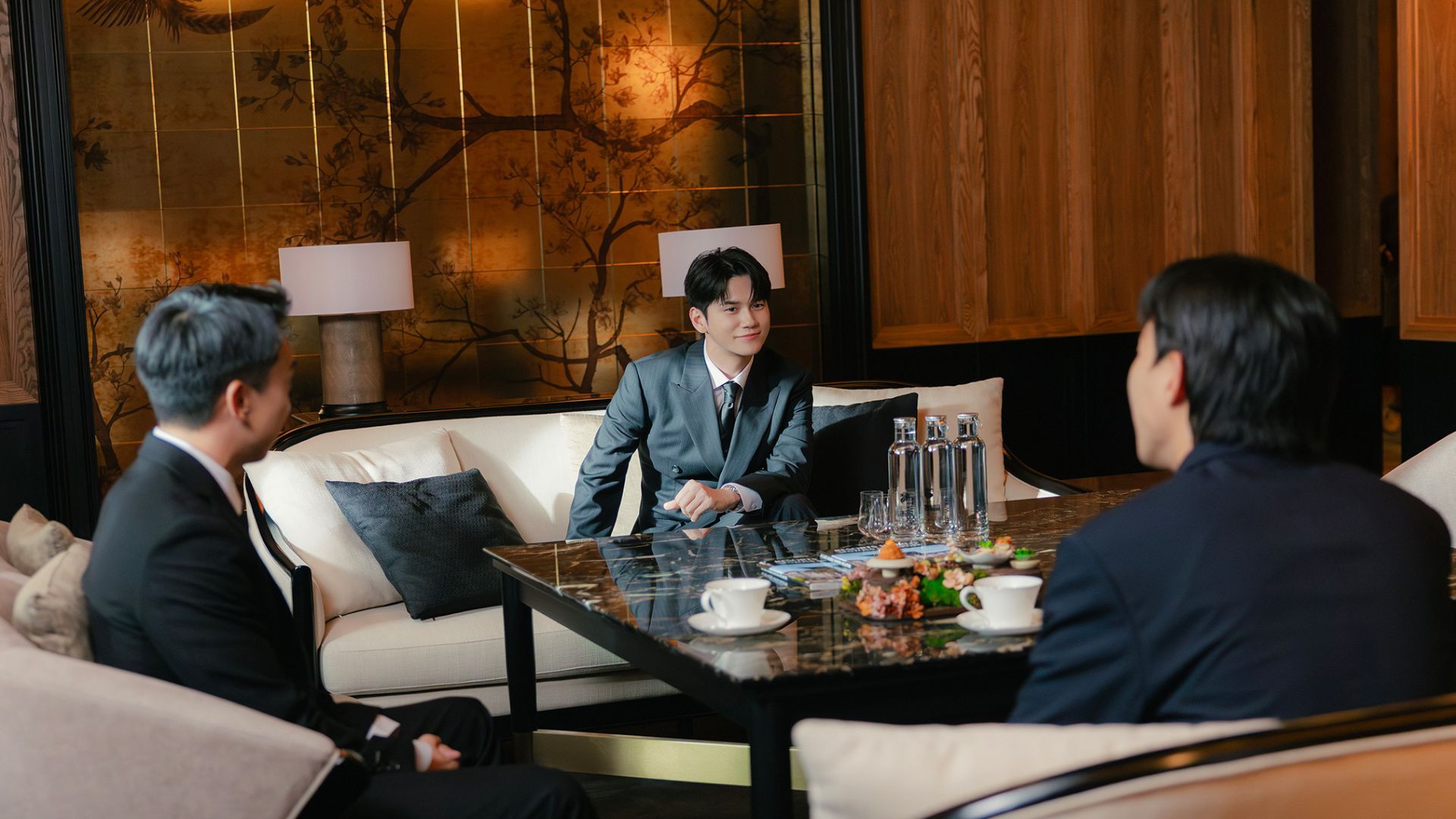 Min-hwan plots against Yeo-ri (Image via X/@CJnDrama)