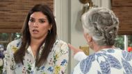 Tracy gives Brook Lynn orders | Image: ABC
