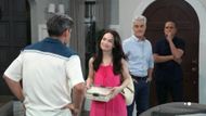 Elizabeth was happy to see Dante | Image: ABC