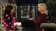 Paulina and Marlena catch up in the square | Image: JPI