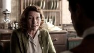 Mrs. Graham in Outlander (Image via YouTube/Outlander)