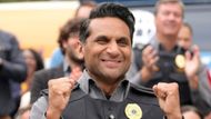 Ravi Patel as Amit (Image via X/@ComedyClubFOX)
